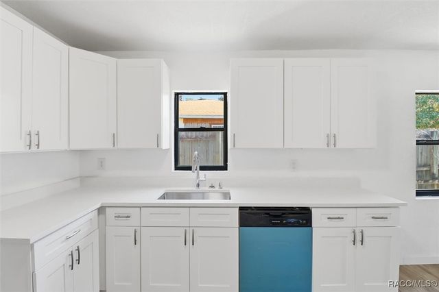 20473 W McKinney Avenue, Dunnellon, FL 34431