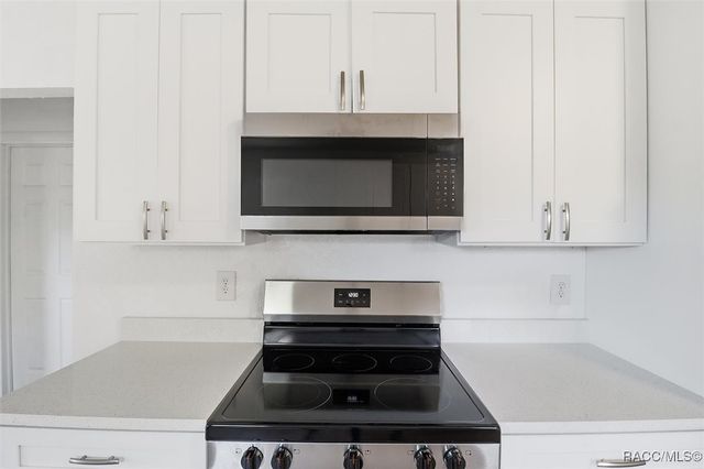 20473 W McKinney Avenue, Dunnellon, FL 34431