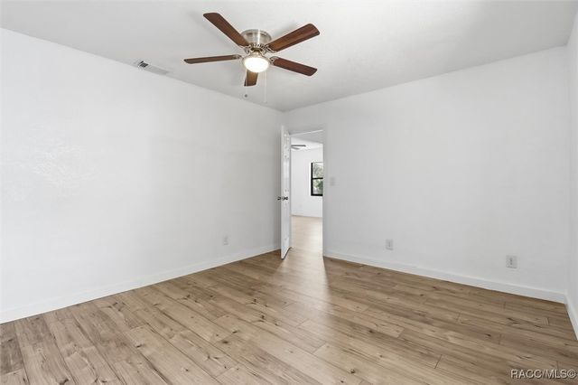 20473 W McKinney Avenue, Dunnellon, FL 34431