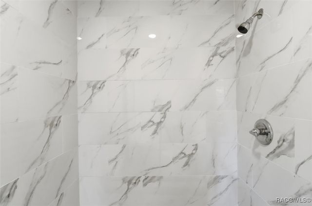 20473 W McKinney Avenue, Dunnellon, FL 34431