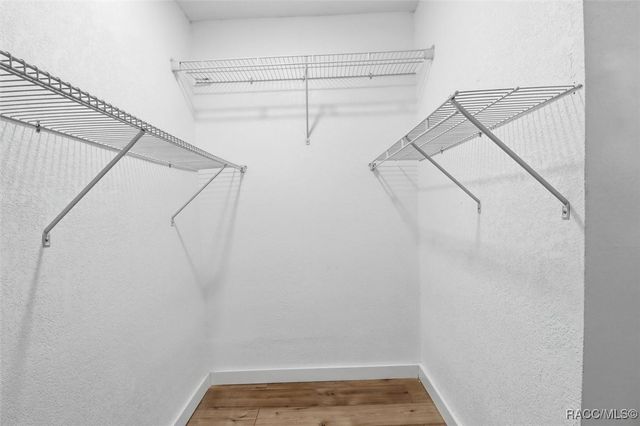 20473 W McKinney Avenue, Dunnellon, FL 34431