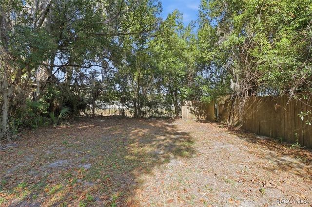 20473 W McKinney Avenue, Dunnellon, FL 34431