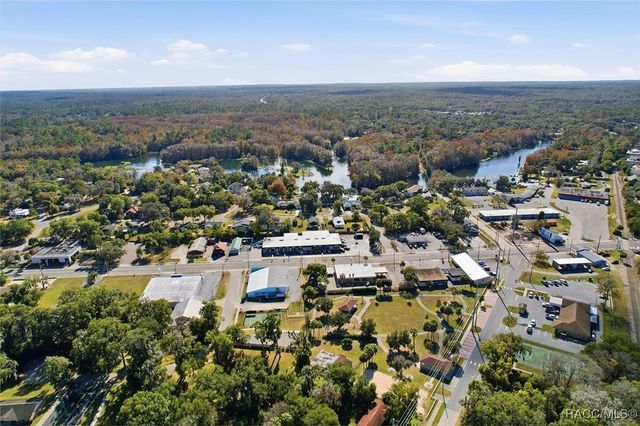 20473 W McKinney Avenue, Dunnellon, FL 34431