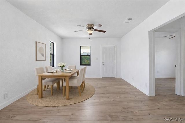 20473 W McKinney Avenue, Dunnellon, FL 34431