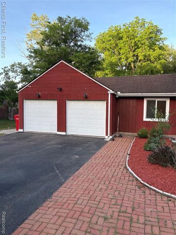 24162 Gleneyrie Drive, Southfield, MI 48033