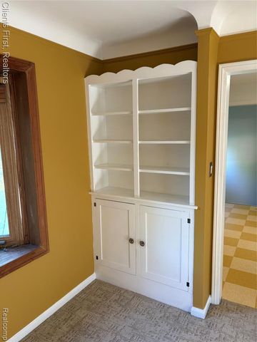 24162 Gleneyrie Drive, Southfield, MI 48033