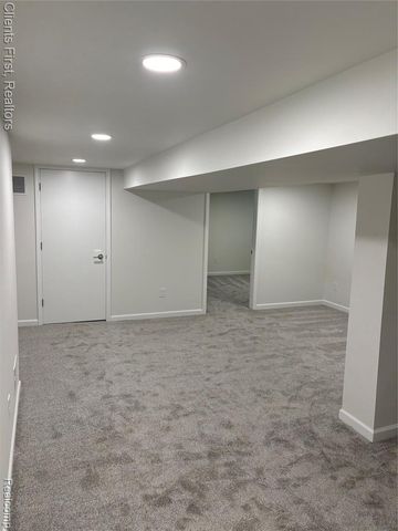 24162 Gleneyrie Drive, Southfield, MI 48033