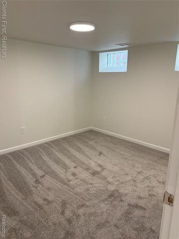 24162 Gleneyrie Drive, Southfield, MI 48033