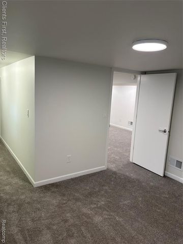 24162 Gleneyrie Drive, Southfield, MI 48033