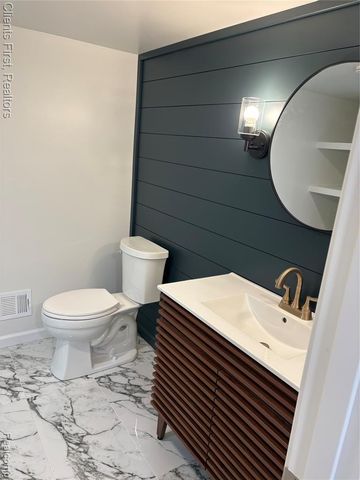 24162 Gleneyrie Drive, Southfield, MI 48033
