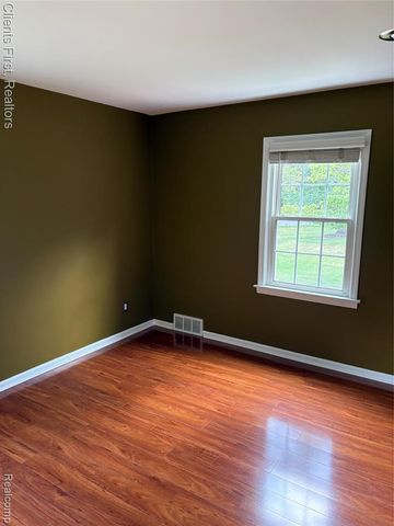 24162 Gleneyrie Drive, Southfield, MI 48033