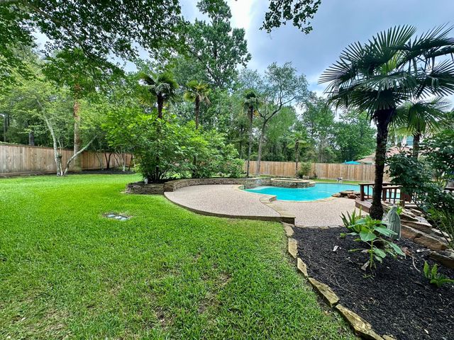31 Stonecroft Place, The Woodlands, TX 77381