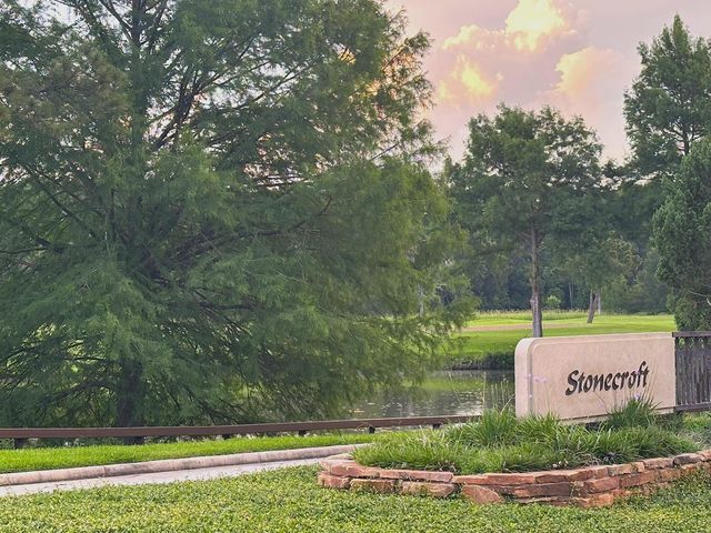 31 Stonecroft Place, The Woodlands, TX 77381