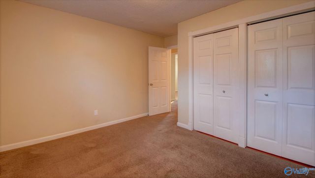 2253 Flippin Circle, Huntsville, AL 35810