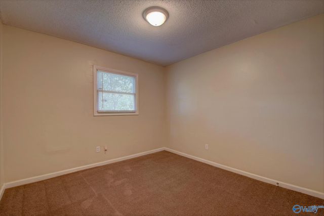 2253 Flippin Circle, Huntsville, AL 35810