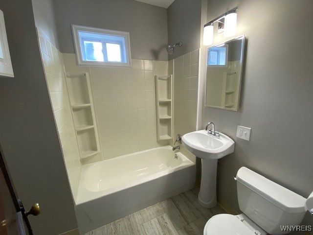 86 Edgewood Avenue Upper, Buffalo, NY 14220