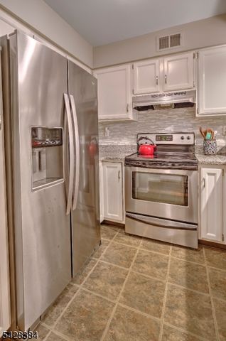 11 Tory Court, Bedminster Twp., NJ 07921