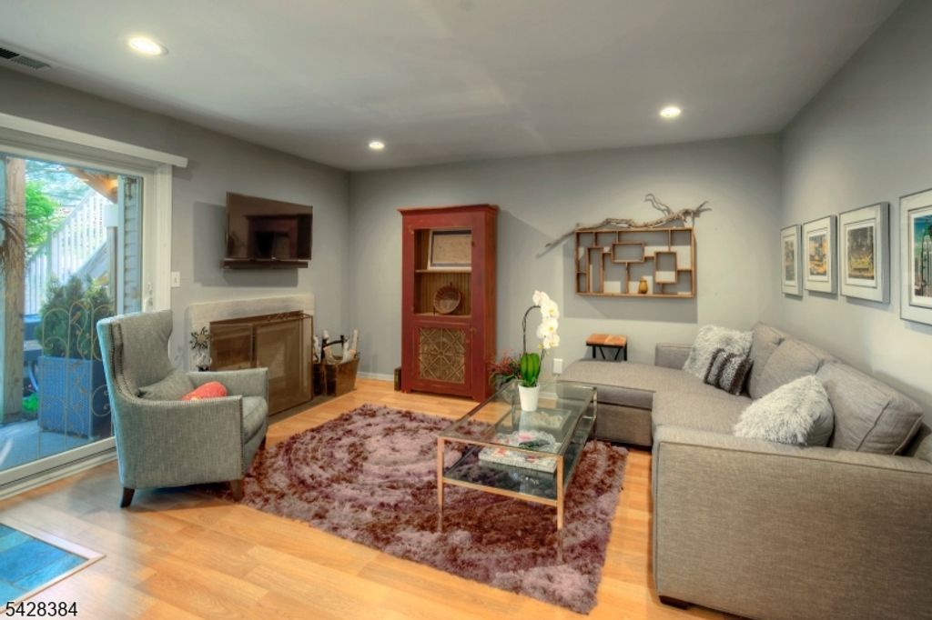 11 Tory Court, Bedminster Twp., NJ 07921