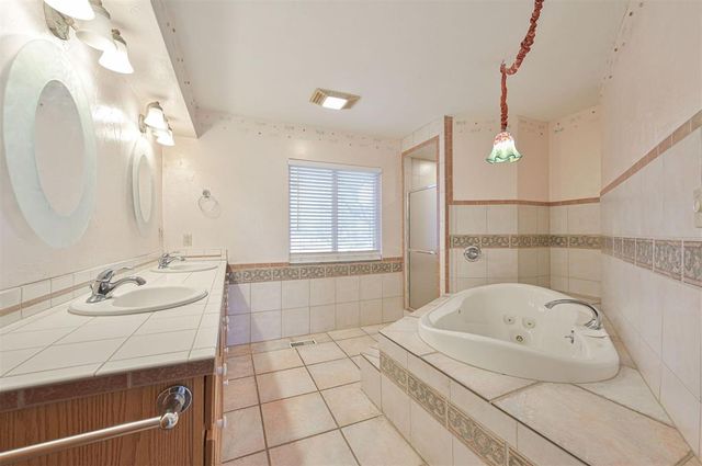 9200 Candlewood Drive, Oklahoma City, OK 73132