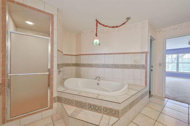 9200 Candlewood Drive, Oklahoma City, OK 73132