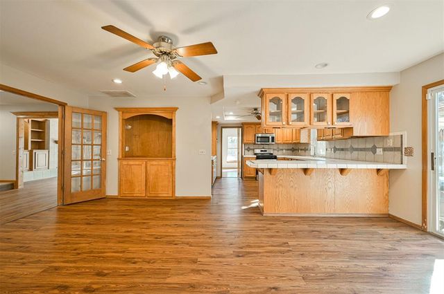 9200 Candlewood Drive, Oklahoma City, OK 73132