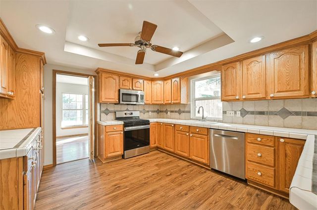 9200 Candlewood Drive, Oklahoma City, OK 73132