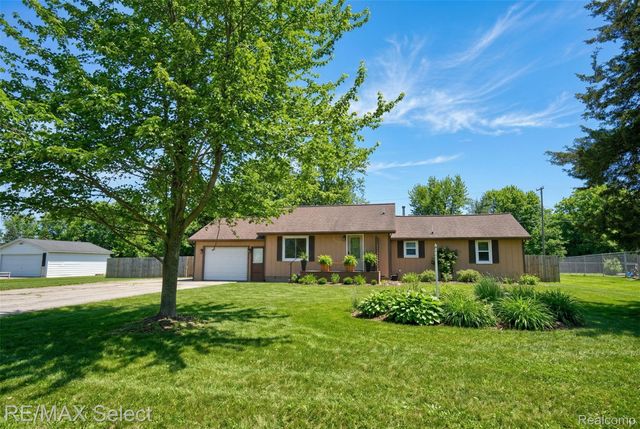 3101 W Maple Avenue, Mundy Township, MI 48507