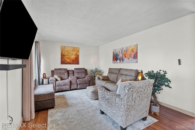 3101 W Maple Avenue, Mundy Township, MI 48507