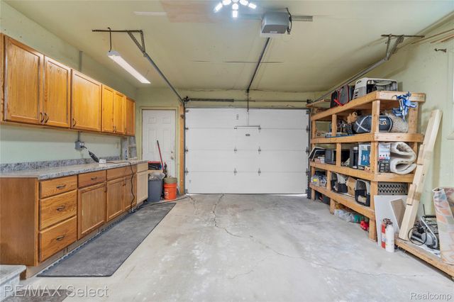 3101 W Maple Avenue, Mundy Township, MI 48507