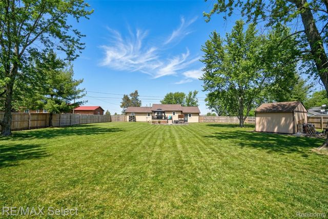 3101 W Maple Avenue, Mundy Township, MI 48507