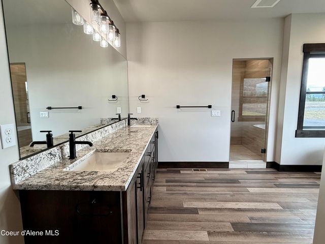 24230 N Ramsey RD, Rathdrum, ID 83858