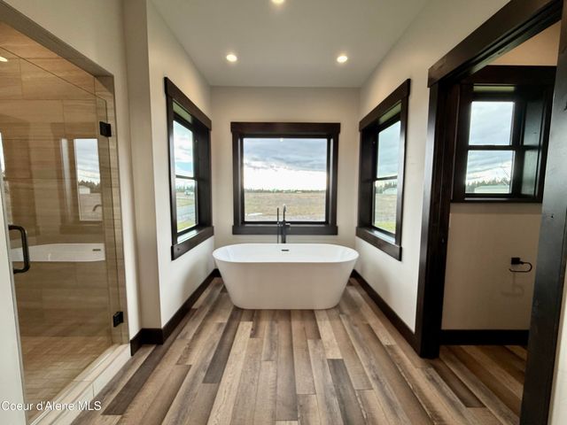 24230 N Ramsey RD, Rathdrum, ID 83858