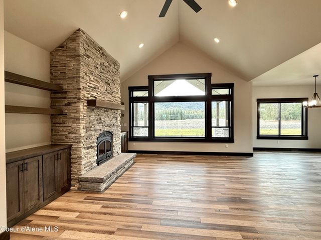 24230 N Ramsey RD, Rathdrum, ID 83858