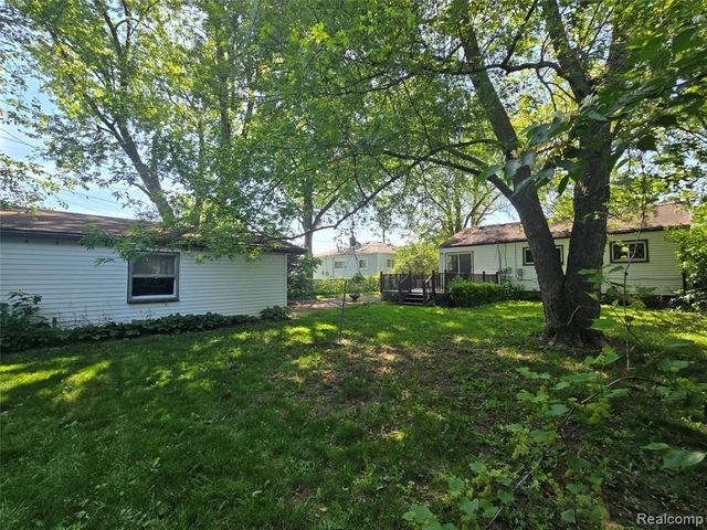 31422 Hazelwood Street, Westland, MI 48186
