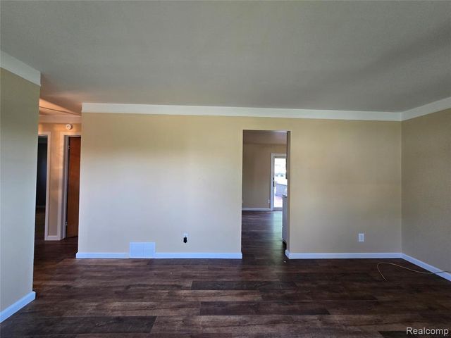 31422 Hazelwood Street, Westland, MI 48186