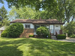 31422 Hazelwood Street, Westland, MI 48186