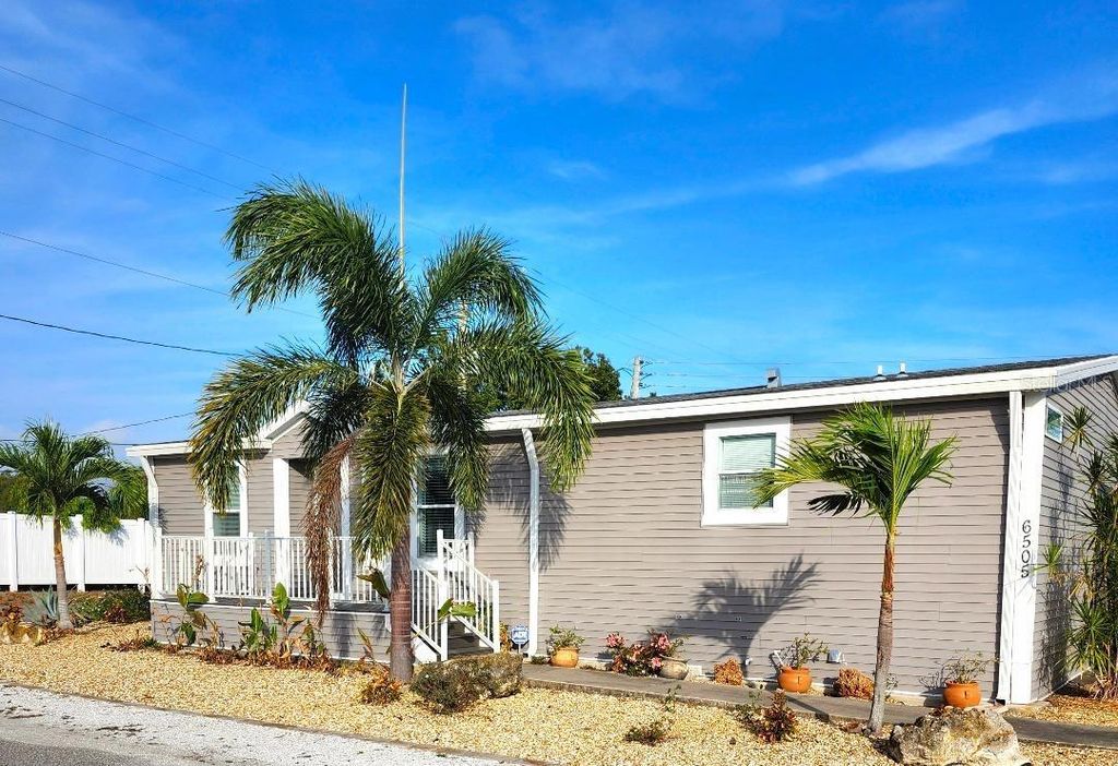 6505 ARIZONA STREET, BRADENTON, FL 34207 — photo 2