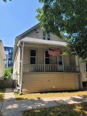 2201 S Allis STREET, Milwaukee, WI 53207