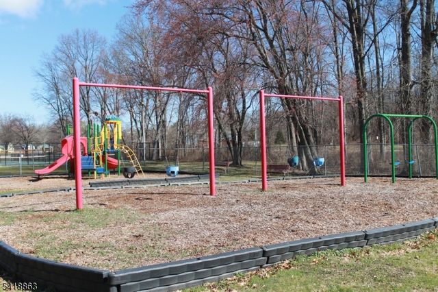 15 House Rd, Morris Twp., NJ 07960