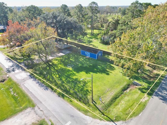 1303 Mac Drive, Sweeny, TX 77480