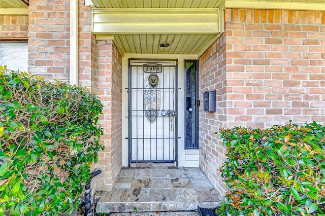 2508 Bering Drive, Houston, TX 77057