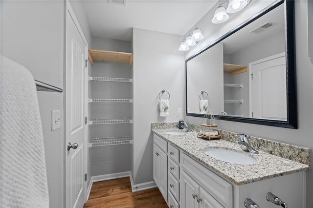 119 Sunny Point Loop, Central, SC 29630
