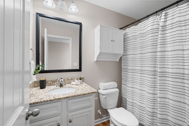 119 Sunny Point Loop, Central, SC 29630