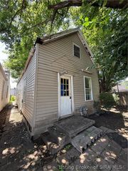 327 Galt Street, New Albany, IN 47150