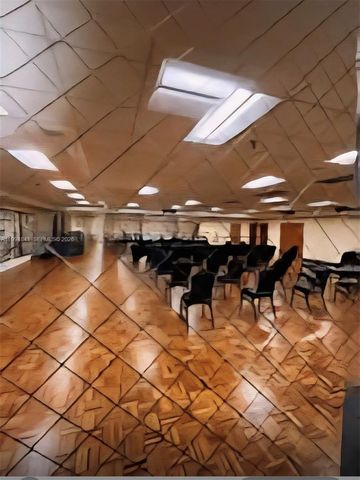 900 SW 142nd Ave 114L, Pembroke Pines, FL 33027