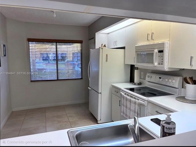 900 SW 142nd Ave 114L, Pembroke Pines, FL 33027