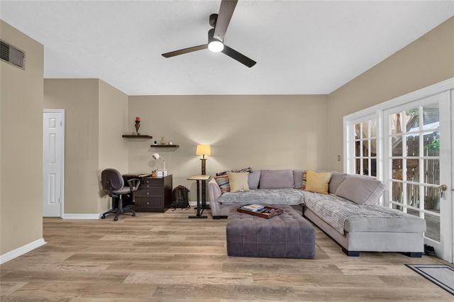 3219 W SANTIAGO STREET B, Tampa, FL 33629