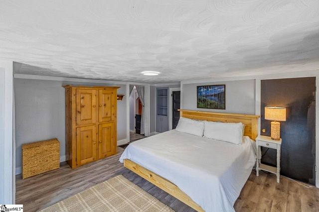 6 S Main Street, Startex, SC 29377