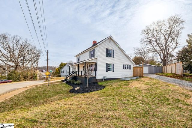 6 S Main Street, Startex, SC 29377