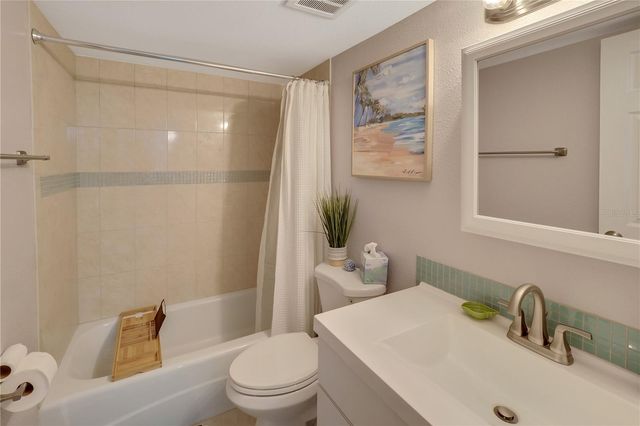 612 GUILD DRIVE 18, Venice, FL 34285